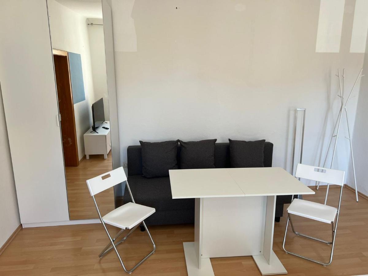Privatzimmer Im Herzen Von Iphofen Exteriör bild